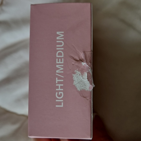 Face Powder - Picture 4 of 5